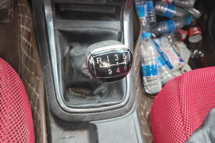Used Isuzu TAGA 2021 1.8T Gasoline Manual Two-Wheel-Drive Value Edition Standard Wheelbase CE18 Gear Lever