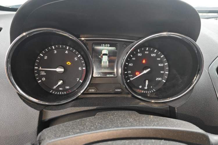 Used Isuzu TAGA 2021 1.8T Gasoline Manual Two-Wheel-Drive Value Edition Standard Wheelbase CE18 Odometer Close Up
