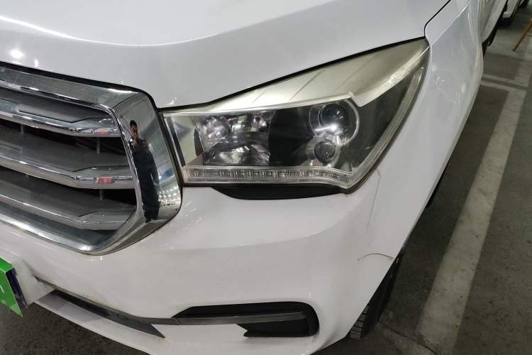 Used Isuzu TAGA 2021 3.0T Diesel Manual Two-Wheel Drive Luxury Edition Long Wheelbase 4KH1CT6H1 Left Front Headlight