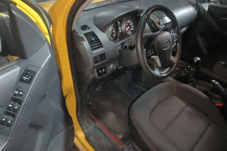 Used Isuzu TAGA 2021 1.8T Gasoline Manual 4x4 Value Edition Long Wheelbase CE18 Interior 3
