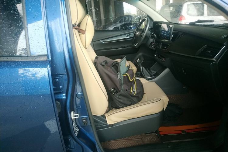 Used Isuzu TAGA Dargo H 2021 3.0T Diesel Manual 4x4 Value Edition Long Wheelbase 4KH1CT6H1 Right Front Seat