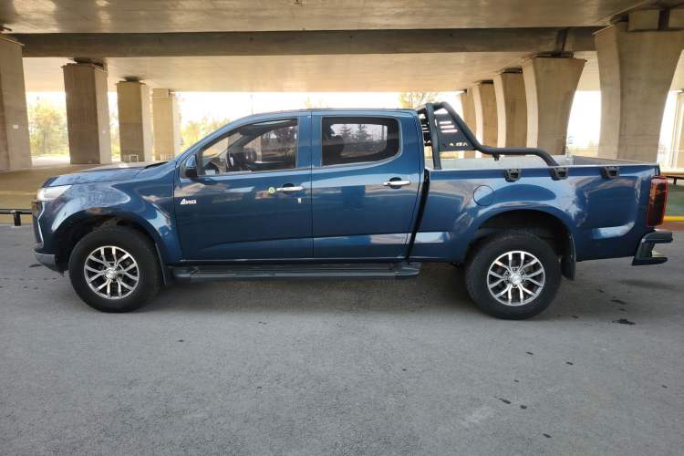 Used Isuzu TAGA Dargo H 2021 3.0T Diesel Manual 4x4 Value Edition Long Wheelbase 4KH1CT6H1 Exterior 3