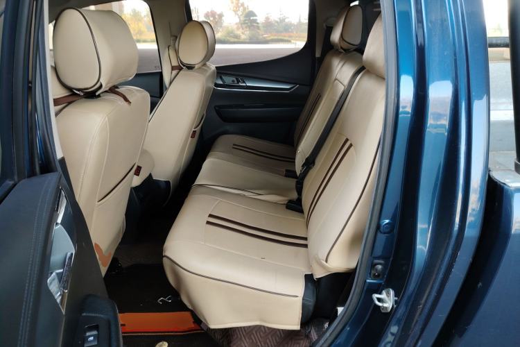 Used Isuzu TAGA Dargo H 2021 3.0T Diesel Manual 4x4 Value Edition Long Wheelbase 4KH1CT6H1 Interior 4