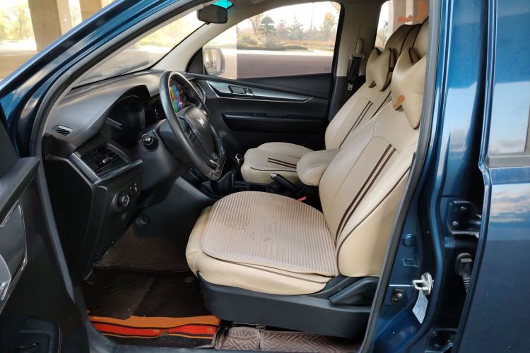 Used Isuzu TAGA Dargo H 2021 3.0T Diesel Manual 4x4 Value Edition Long Wheelbase 4KH1CT6H1 Left Front Seat
