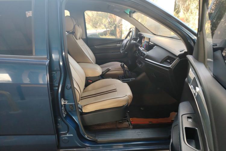 Used Isuzu TAGA Dargo H 2021 3.0T Diesel Manual 4x4 Value Edition Long Wheelbase 4KH1CT6H1 Right Front Seat