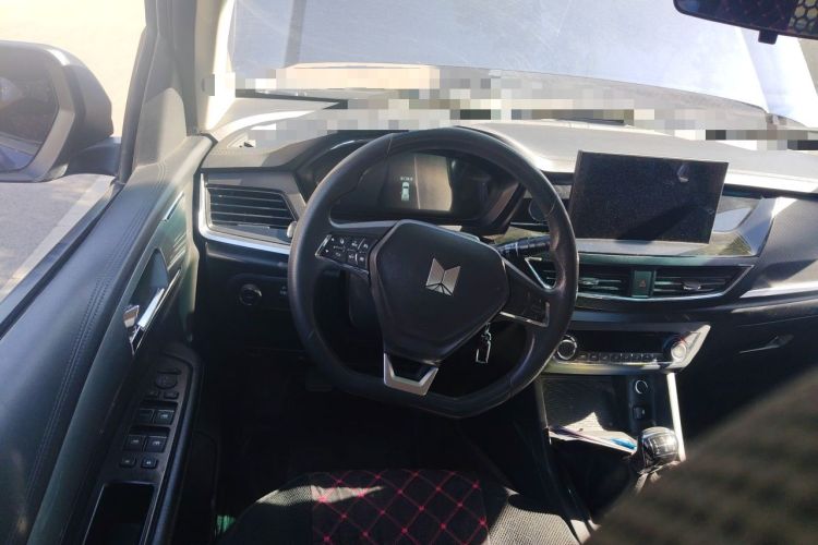 Used Isuzu TAGA Dargo H 2021 3.0T Diesel Manual Two-Wheel Drive Value Edition Standard Wheelbase 4KH1CT6H1 Steering Wheel