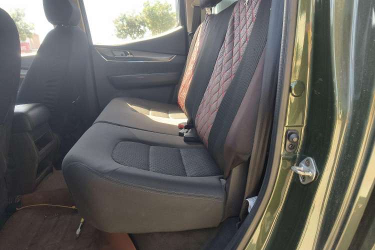 Used Isuzu TAGA Dargo H 2021 3.0T Diesel Manual 4x4 Value Edition Long Wheelbase 4KH1CT6H1 Interior 2