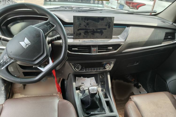 Used Isuzu TAGA Dargo H 2021 3.0T Diesel Manual 4x4 Value Edition Standard Wheelbase 4KH1CT6H1 Interior 1