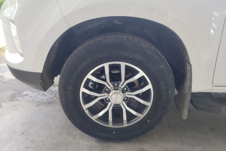 Used Isuzu TAGA Dargo H 2021 3.0T Diesel Manual 4x4 Value Edition Long Wheelbase 4KH1CT6H1 Left Front Wheel Hub