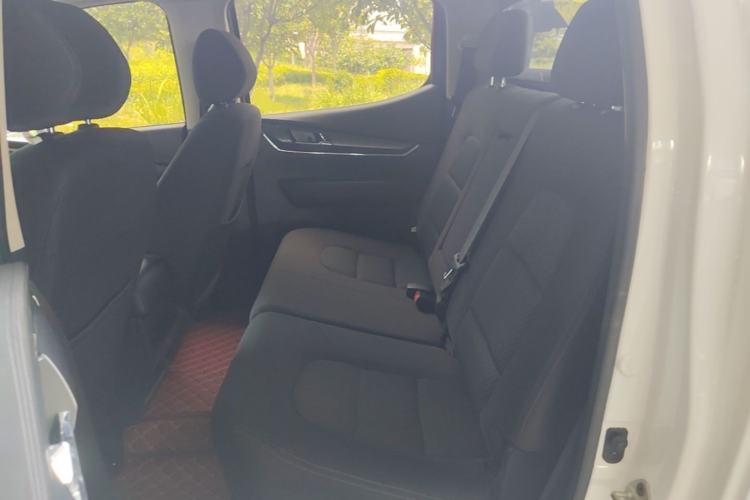 Used Isuzu TAGA Dargo H 2021 3.0T Diesel Manual 4x4 Value Edition Long Wheelbase 4KH1CT6H1 Left Rear Seat
