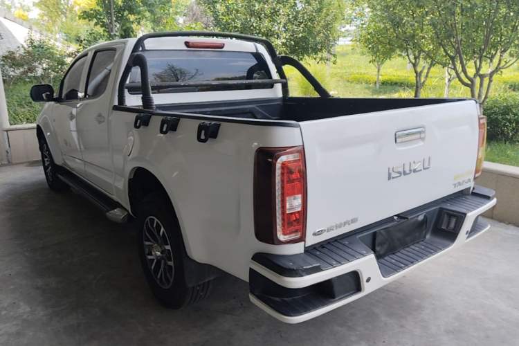 Used Isuzu TAGA Dargo H 2021 3.0T Diesel Manual 4x4 Value Edition Long Wheelbase 4KH1CT6H1 Rear Left 45 Deg