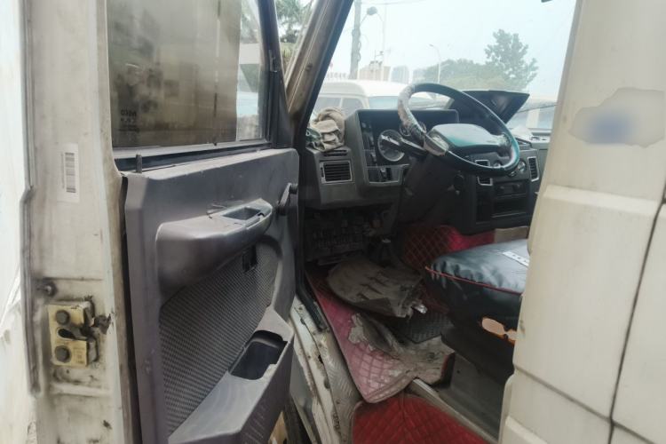 Used Iveco Daily 2009 2.5T-A35 7-Seater Driver Seat