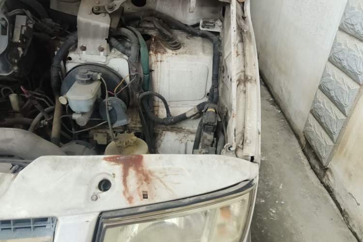 Used Iveco Daily 2009 2.5T-A35 7-Seater Engine Bay Left