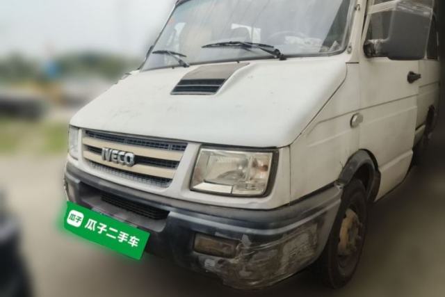 Used Iveco Daily 2009 2.5T-A35 7-Seater