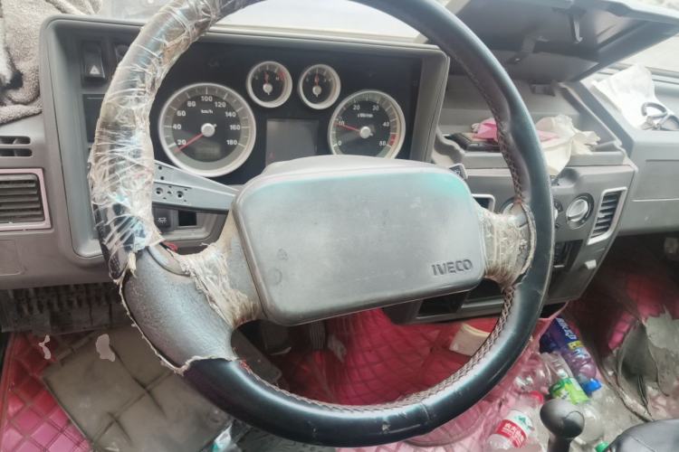 Used Iveco Daily 2009 2.5T-A35 7-Seater Steering Wheel