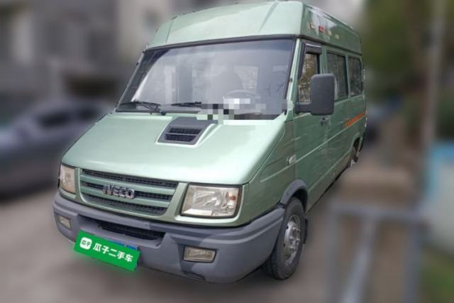 Used Iveco Daily 2012 2.5T-A35 Logistics Version 1 Mid-Roof