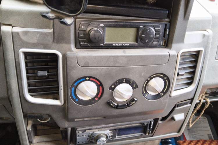 Used Iveco Daily 2012 2.5T-A35 Logistics Version 1 Low Roof Audio And AC Panel