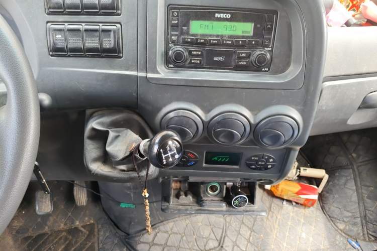 Used Iveco Daily  Audio And AC Panel