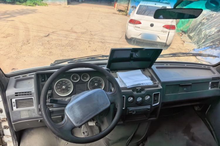 Used Iveco Daily  Center Console