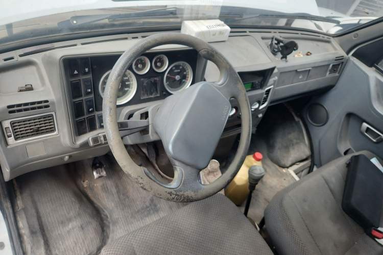 Used Iveco Daily  Center Console