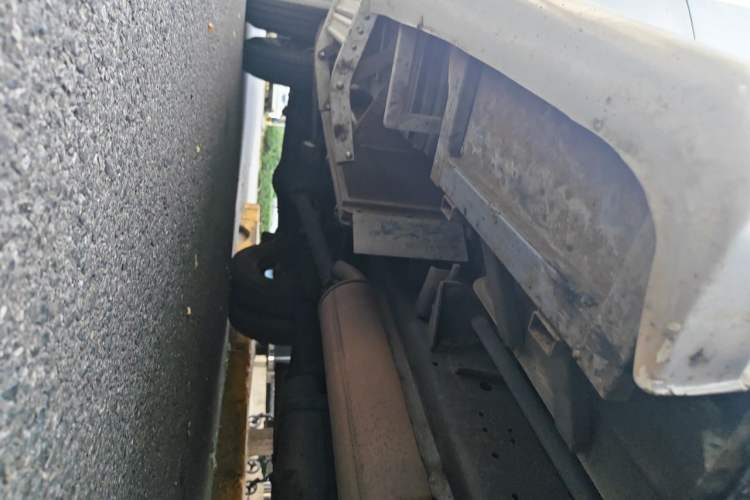 Used Iveco Daily  Chassis Front Right