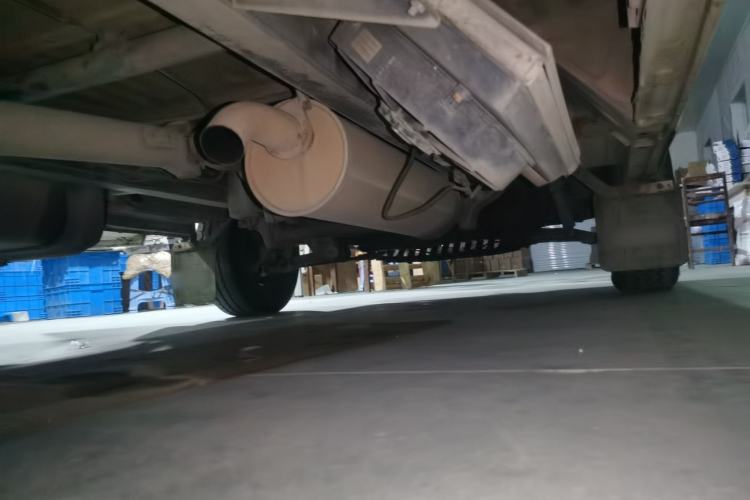 Used Iveco Daily 2012 2.5T-A35 Logistics Version 1 Mid-Roof Chassis Rear Right