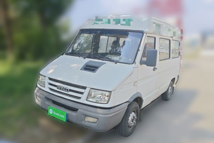 Iveco Daily Iveco Deway 2.5T manual diesel, seven-seater de segunda mano Guazi used car, China used car export, Used car for sale, Used  cars, Cheapest cars for sale