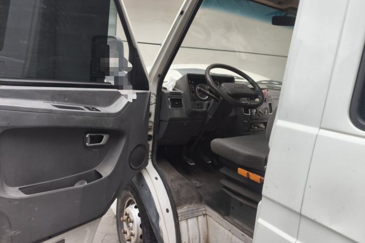 Used Iveco Daily 2012 2.5T-A35 Logistics Version 1 Low Roof Driver Seat