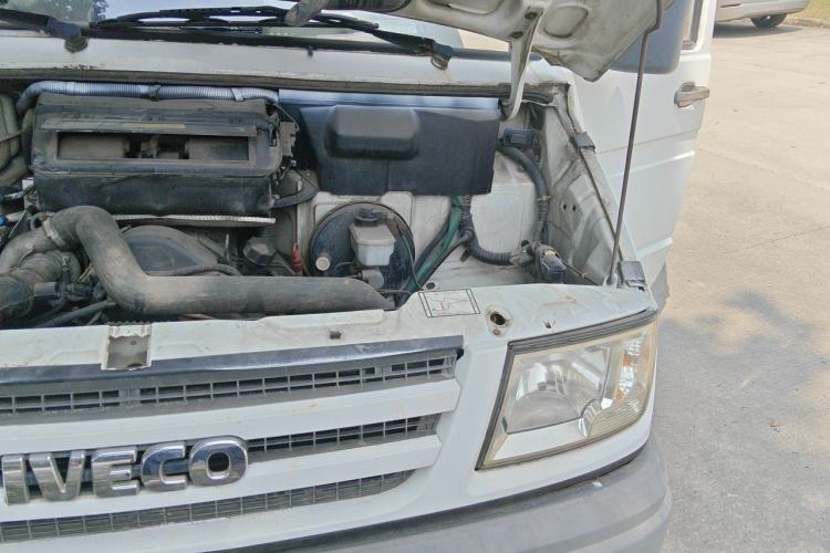 Used Iveco Daily  Engine Bay Left