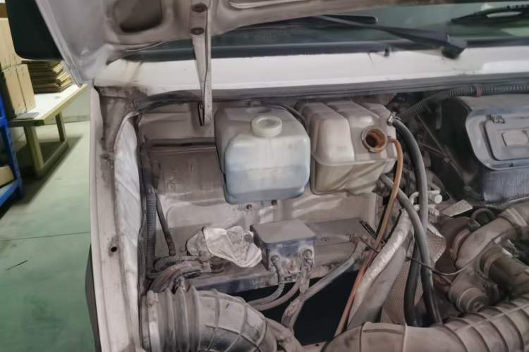 Used Iveco Daily 2012 2.5T-A35 Logistics Version 1 Mid-Roof Engine Bay Right