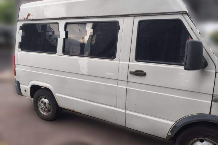 Used Iveco Daily 2012 2.5T-A35 Logistics Version 1 Low Roof Front Right 45 Deg