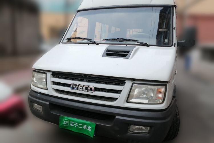 Used Iveco Daily 2012 2.5T-A35 Logistics Version 1 Low Roof Front