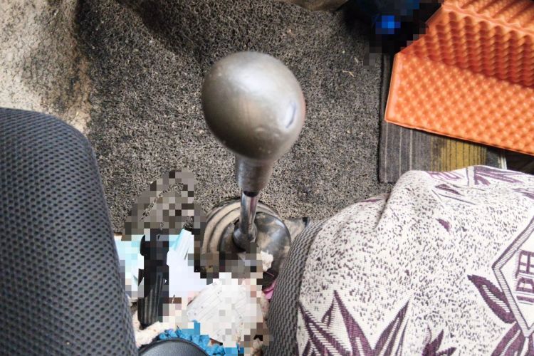 Used Iveco Daily 2012 2.5T-A35 Logistics Version 1 Low Roof Gear Lever