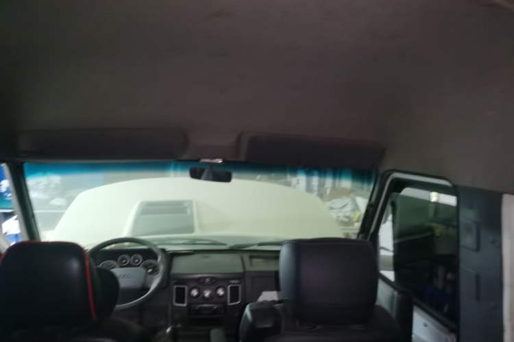 Used Iveco Daily 2012 2.5T-A35 Logistics Version 1 Mid-Roof Headliner