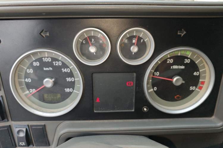 Used Iveco Daily 2012 2.5T-A35 Logistics Version 1 Mid-Roof Instrument Cluster