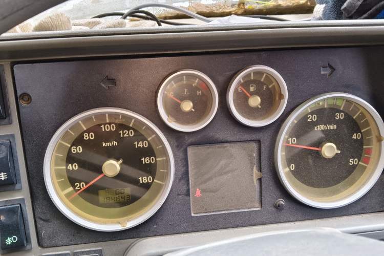 Used Iveco Daily 2012 2.5T-A35 Logistics Version 1 Low Roof Instrument Cluster