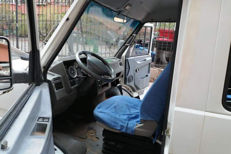 Used Iveco Daily 2012 2.5T-A35 Logistics Version 1 Low Roof Left Front Seat