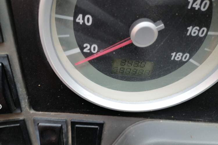 Used Iveco Daily 2012 2.5T-A35 Logistics Version 1 Low Roof Odometer Close Up