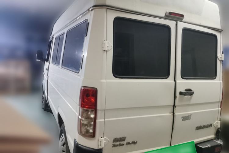 Used Iveco Daily 2012 2.5T-A35 Logistics Version 1 Mid-Roof Rear Left 45 Deg