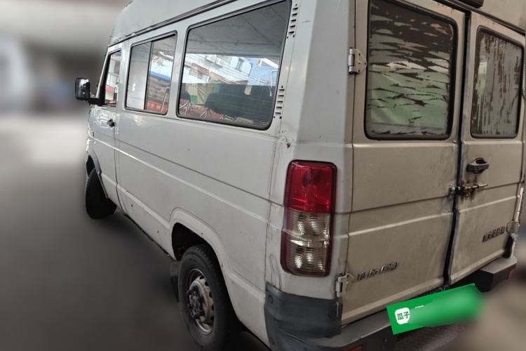 Used Iveco Daily 2012 2.5T-A35 Logistics Version 1 Mid-Roof Rear Left 45 Deg