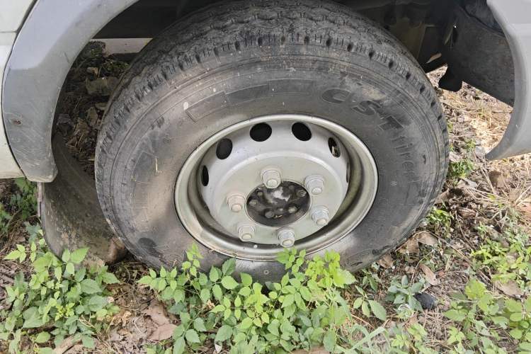 Used Iveco Daily  Right Front Wheel Hub