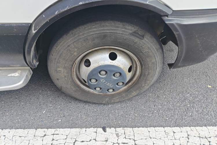 Used Iveco Daily  Right Front Wheel Hub
