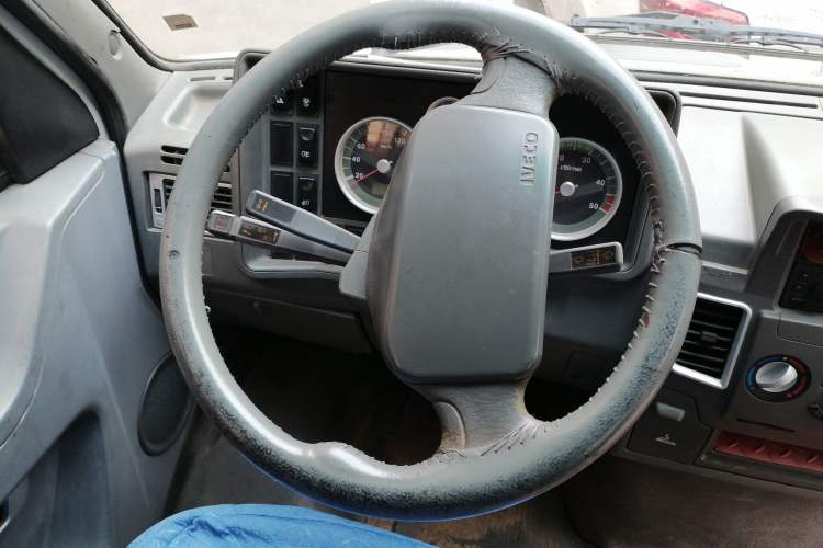 Used Iveco Daily 2012 2.5T-A35 Logistics Version 1 Low Roof Steering Wheel