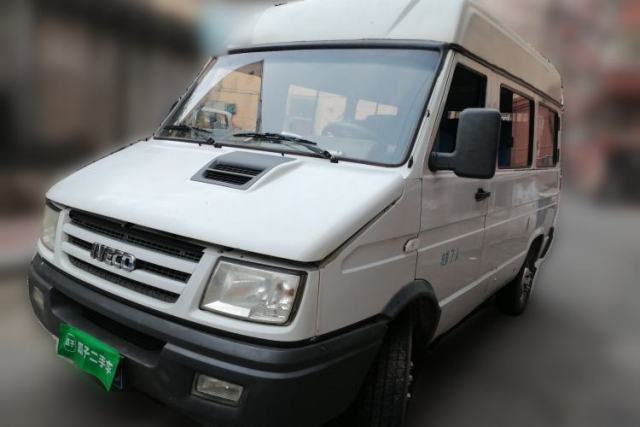 Used Iveco Daily 2012 2.5T-A35 Logistics Version 1 Low Roof