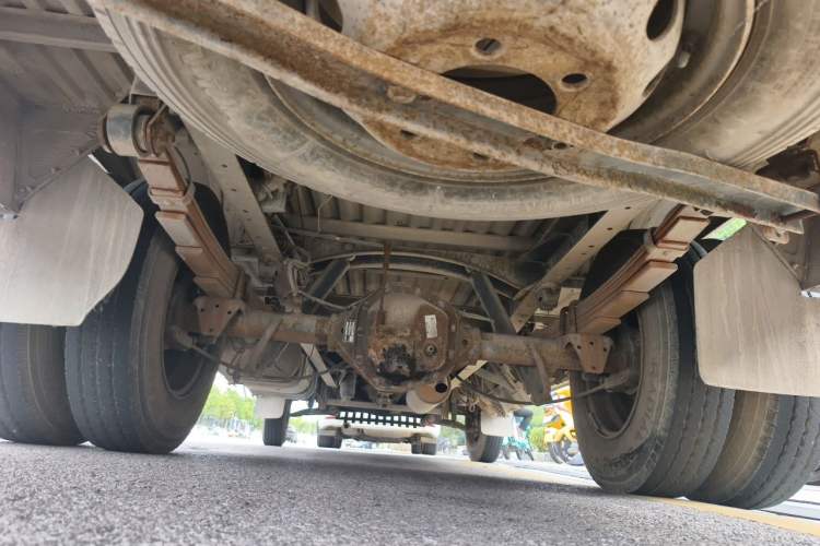 Used Iveco Daily 2014 2.8T-V40 NJ5044XXY3A43S4 Chassis Rear