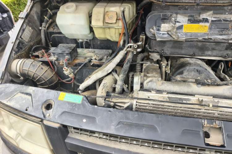 Used Iveco Daily 2014 2.8T-V40 NJ5044XXY3A43S4 Engine Bay Right