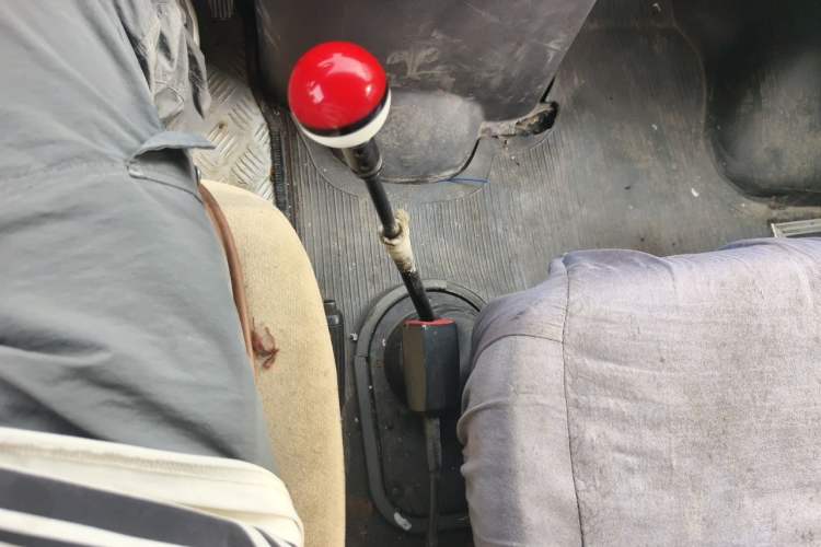 Used Iveco Daily 2014 2.8T-V40 NJ5044XXY3A43S4 Gear Lever