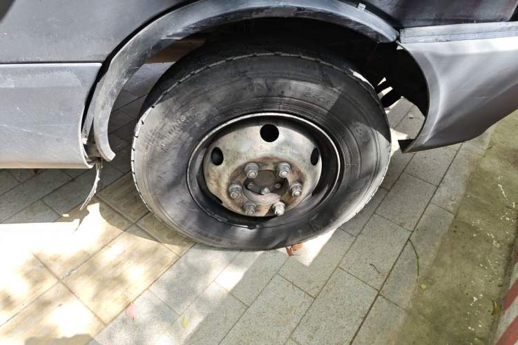 Used Iveco Daily  Right Front Wheel Hub