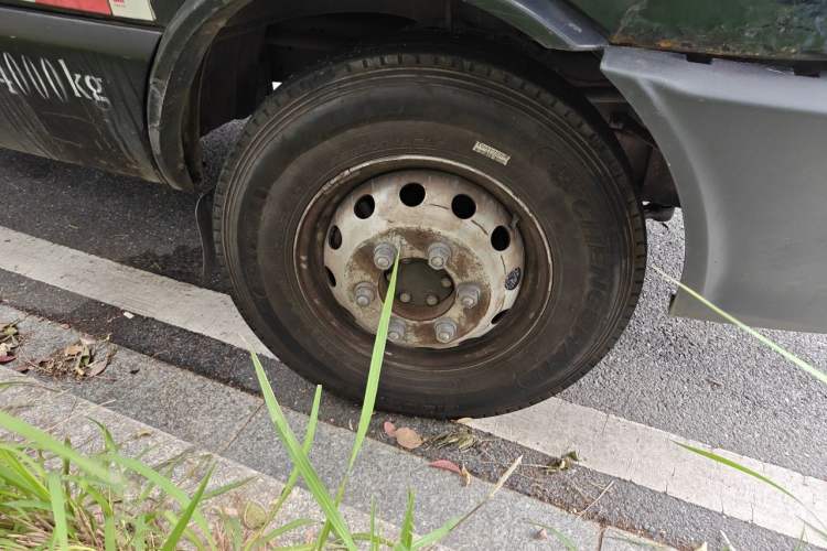 Used Iveco Daily 2014 2.8T-A35 NJ6494ACZ43S4 Right Front Wheel Hub