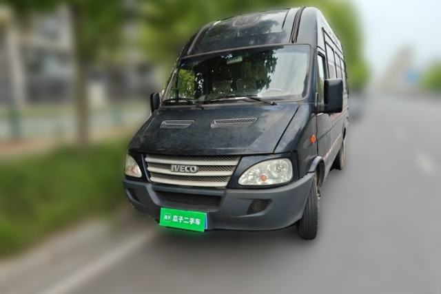 Used Iveco Daily 2014 2.8T-A35 NJ6494ACZ43S4
